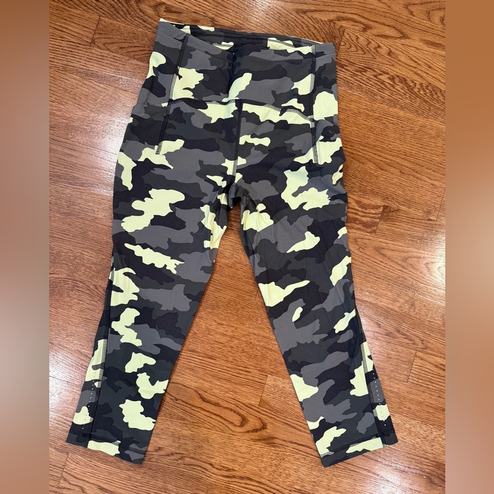 Lululemon swift speed high rise crop 21”